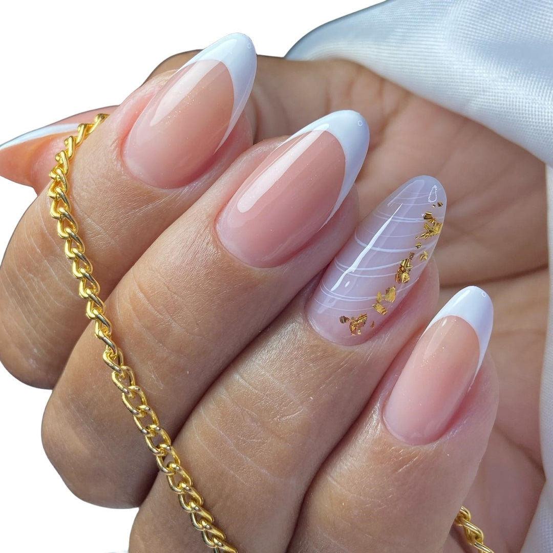 Elegant Almond-Shaped Nail Extensions Stornfield