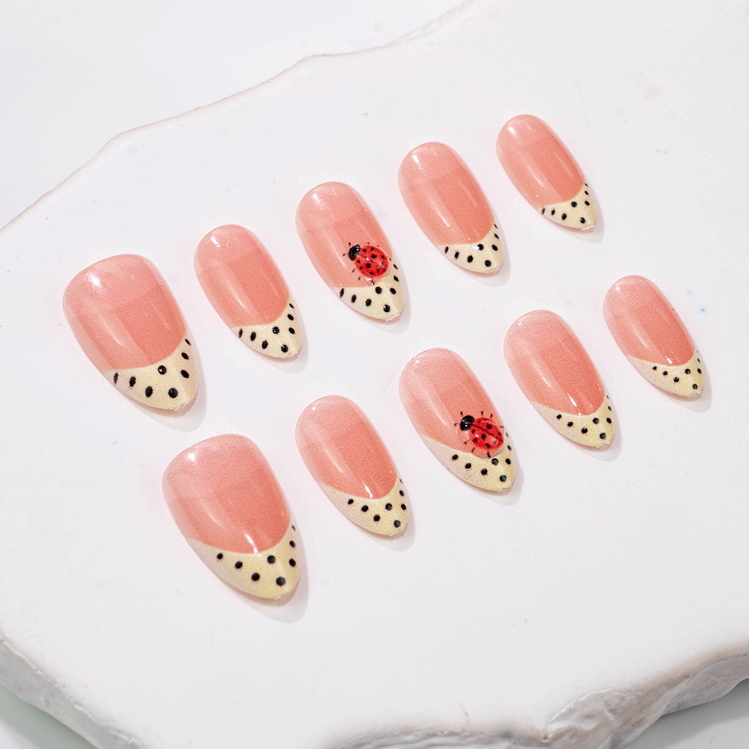 Artistic Press-On Nail Set with Ladybug and Polka Dot Design Stornfield