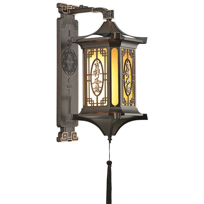 Outdoor Vintage Lantern