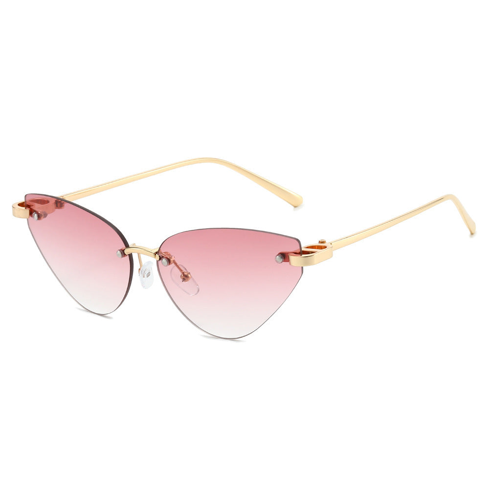 Fashion-Forward Cat-Eye Sunglasses Stornfield