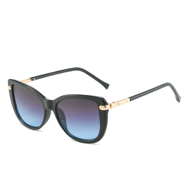 Women Fashion Cat Eye Sunglasses with Luxurious Frame Stornfield
