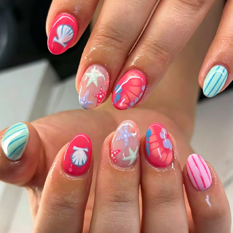 Artificial nails with maritime motifs Stornfield