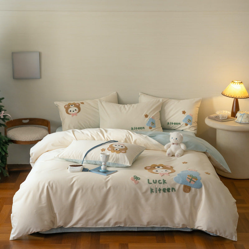 Embroidered Plush Appliqué Cotton Duvet Cover Set with Reversible Lining