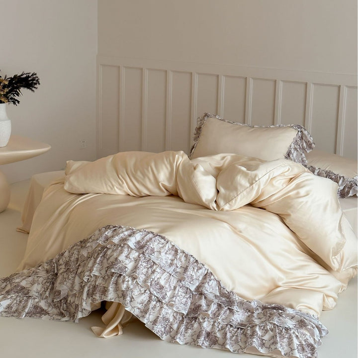 Satin bedding set with marble print, extra-fine satin and hotel closure