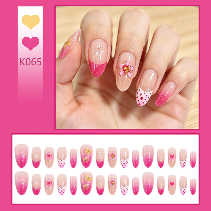 Nail art set with floral and elegant decorations Stornfield