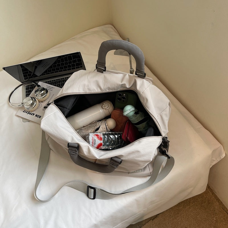 Durable Multi-Pocket Travel Duffle Bag