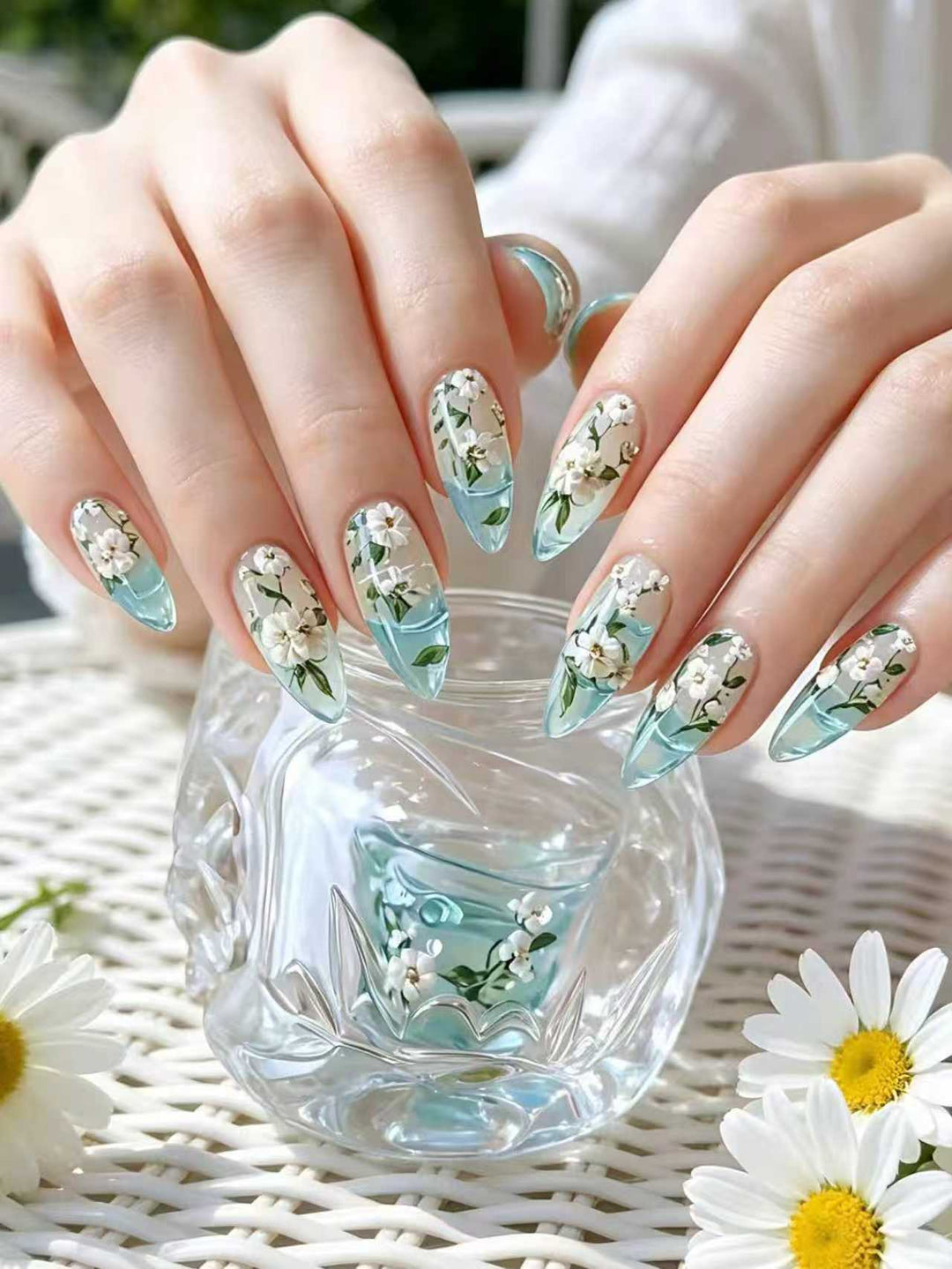 Elegant Artificial Nails in Floral Design Stornfield