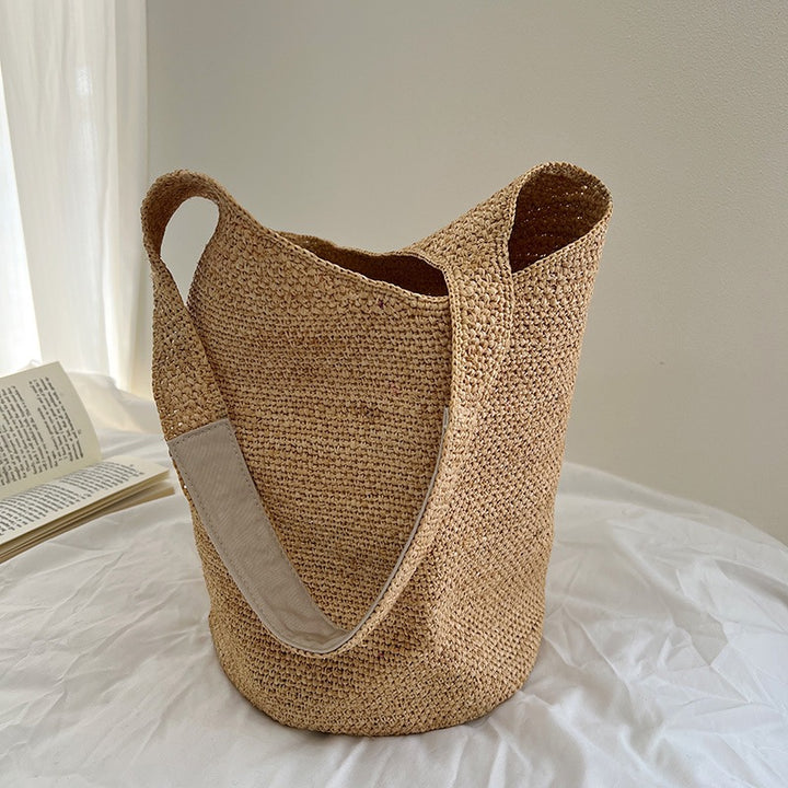 Handcrafted Leisure Bag Made of Woven Straw Stornfield