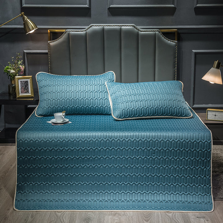 Contemporary Quilted Bedspread Set Stornfield