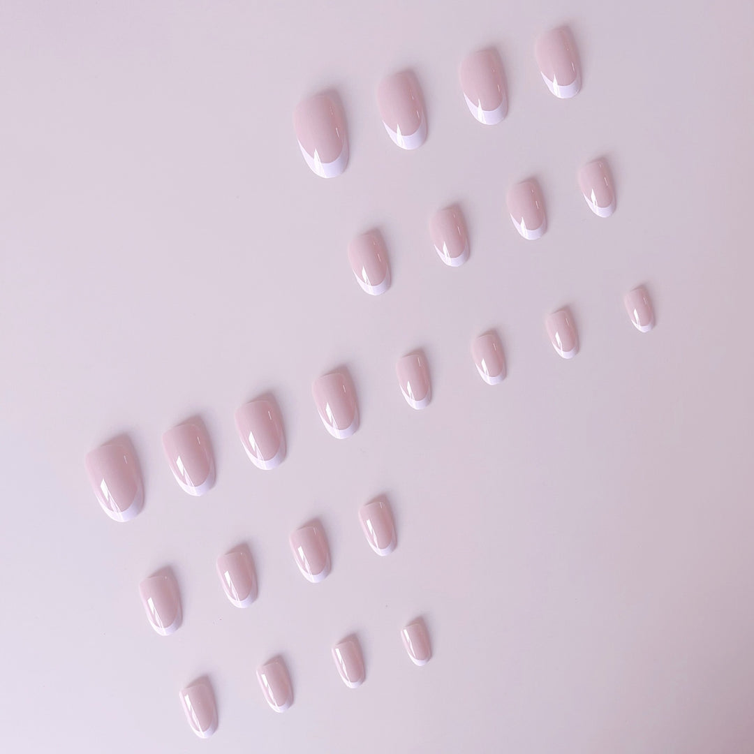 Artificial Nail Set in Elegant French-Style Stornfield