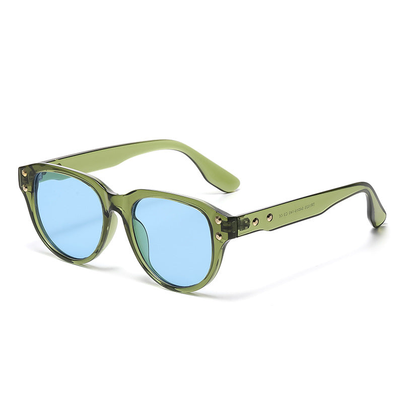 Chic Vintage-Style Oversized Sunglasses