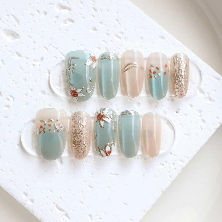 Artistic Floral Themed Press-On Nail Set Stornfield