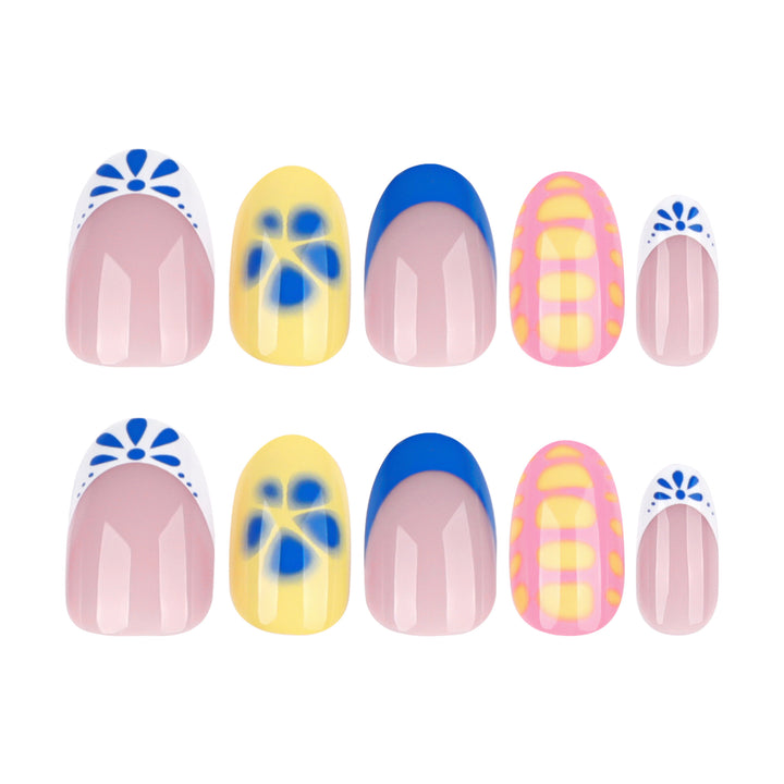Artificial nail art with colorful summer design Stornfield