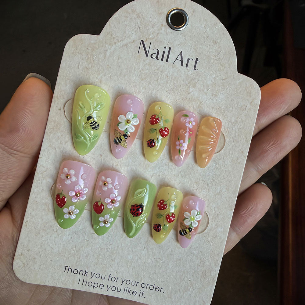 Artistic Floral Design Press-On Nails Stornfield