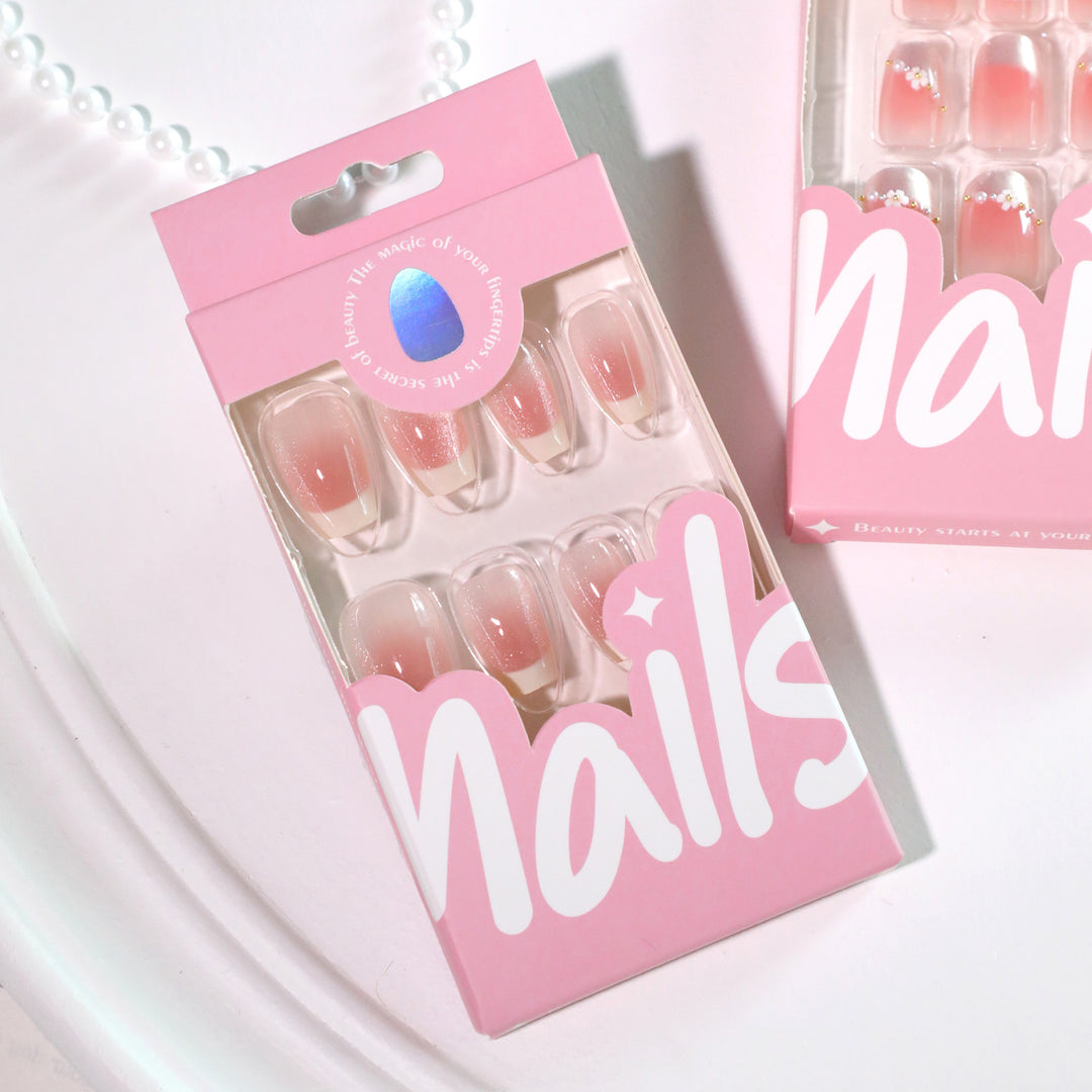 Artificial nails with elegant French tip Stornfield