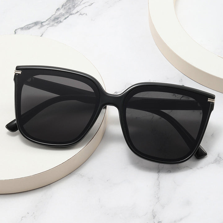 Women's Oversized Sunglasses with Fashionable Pattern Stornfield