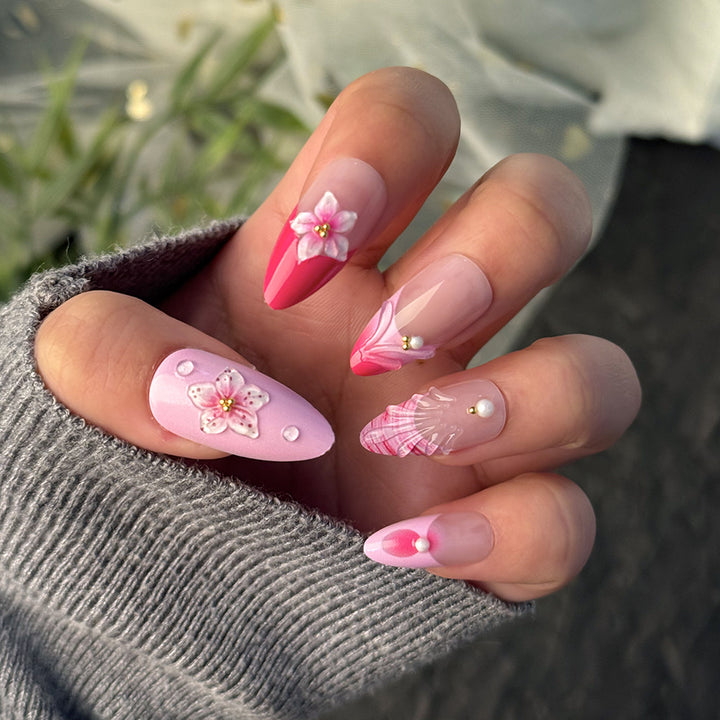 Elegant Floral-Accented Press-On Nail Set Stornfield