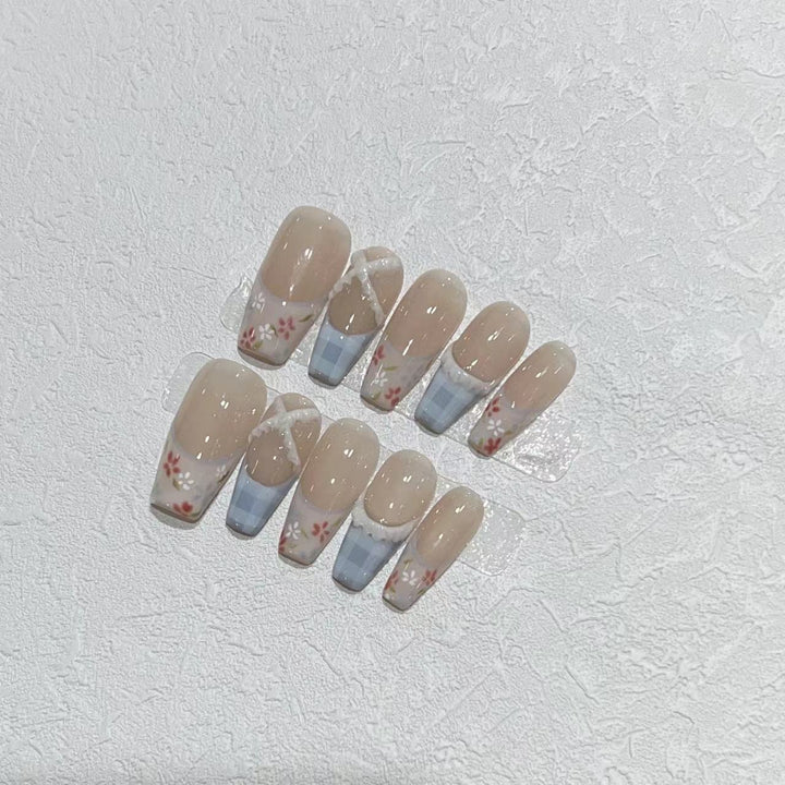 Floral Design Acrylic Press-On Nail Set Stornfield