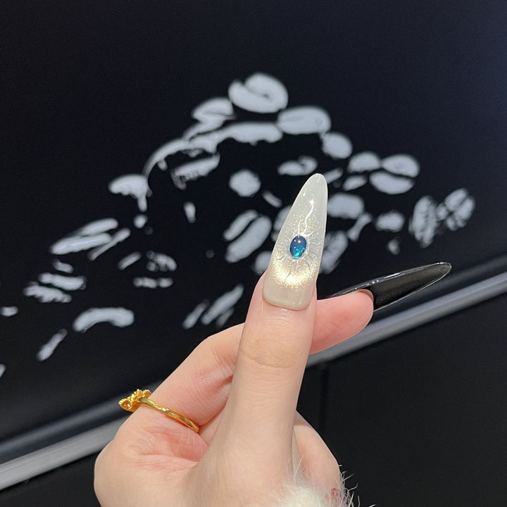 Extravagant Press-On Nail Art Set with Cosmic Theme Stornfield