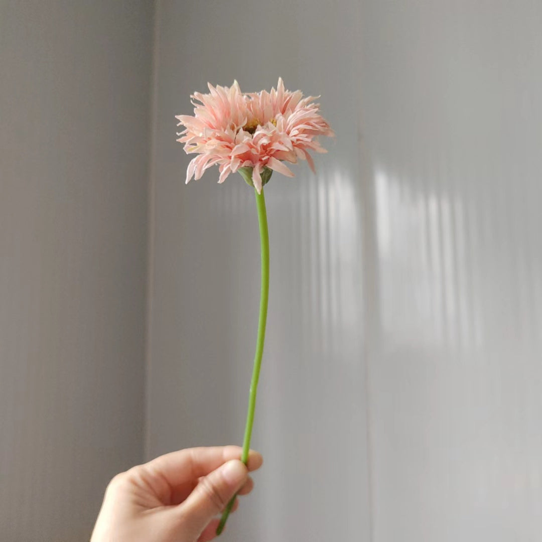 Realistic Artificial Floral Stem