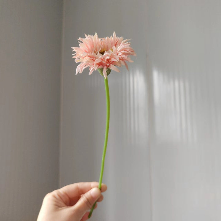 Realistic Artificial Floral Stem