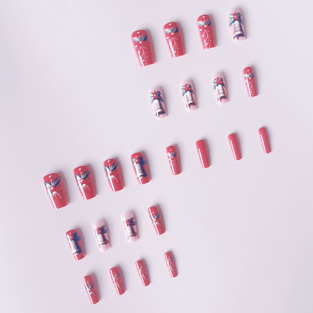 Artificial nail set with festive Christmas design and glitter details Stornfield