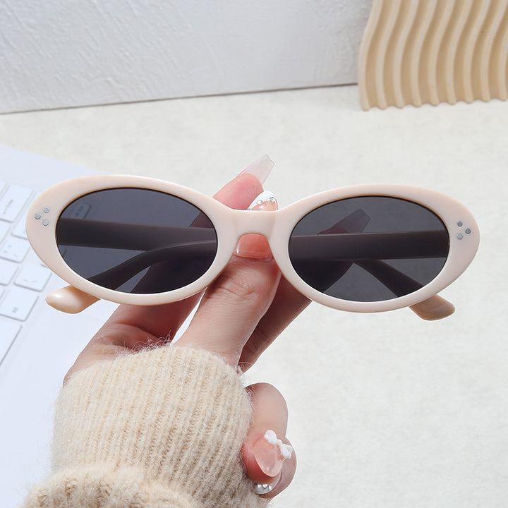 Ladies fashionable sunglasses in elegant oval design Stornfield
