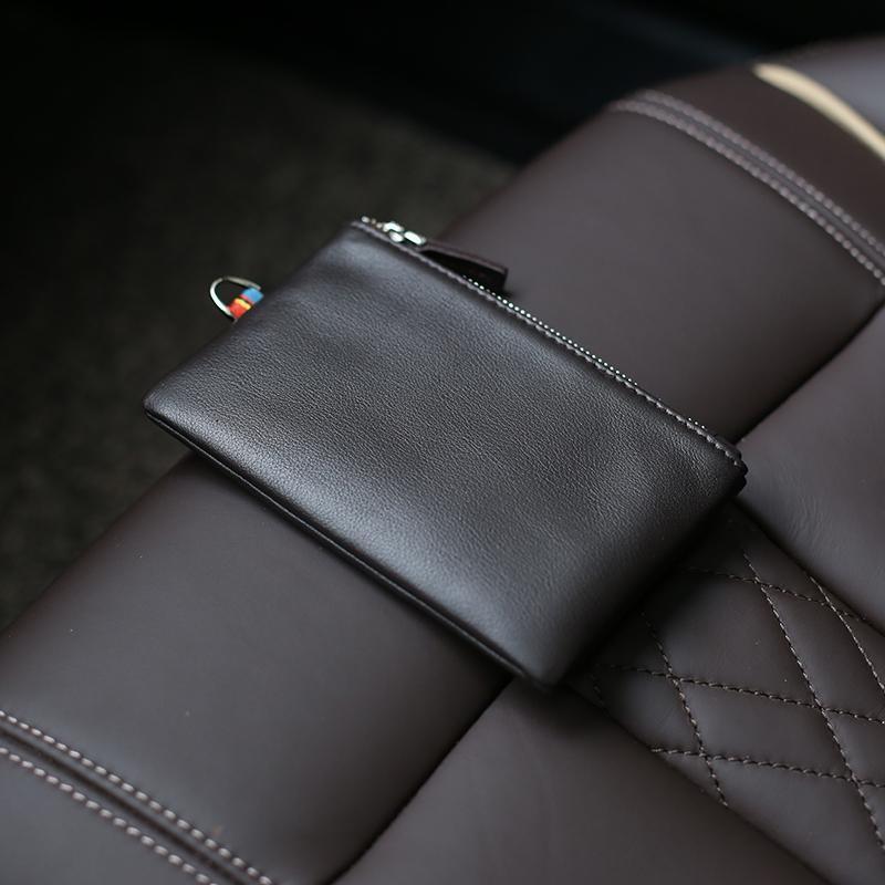 Zippered Leather Cardholder Stornfield
