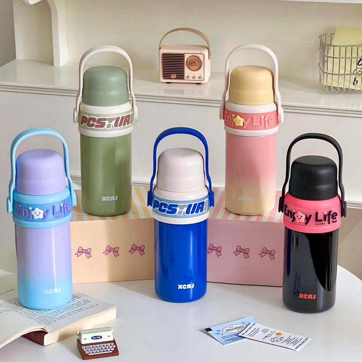 Women's plastic insulated bottle with ergonomic handle Stornfield