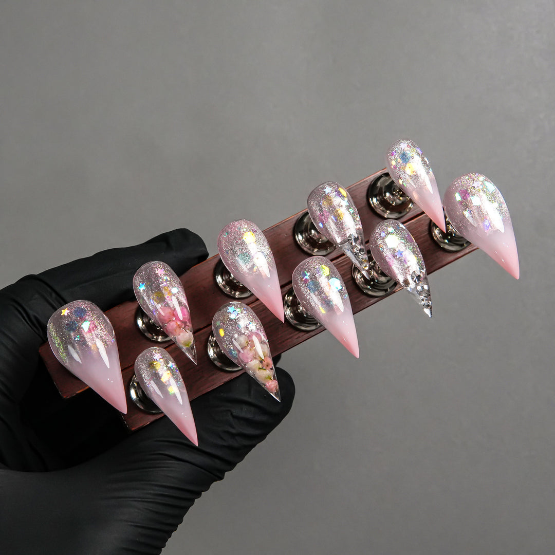 Stiletto Press-On Nail Art Set