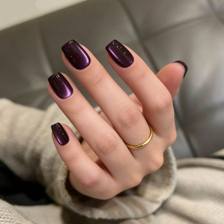 Artificial nails with elegant high-gloss finish and special color nuance Stornfield