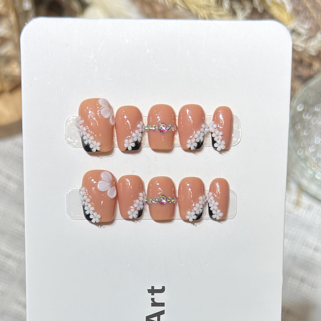 Reusable Press-On Nail Set Stornfield