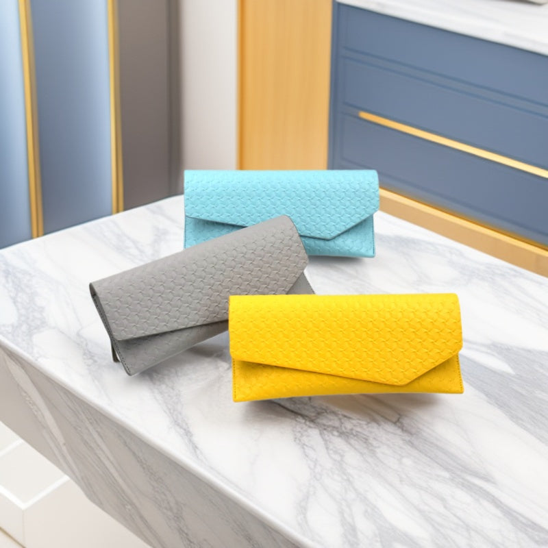 Textured Leather Clutch Wallet Stornfield