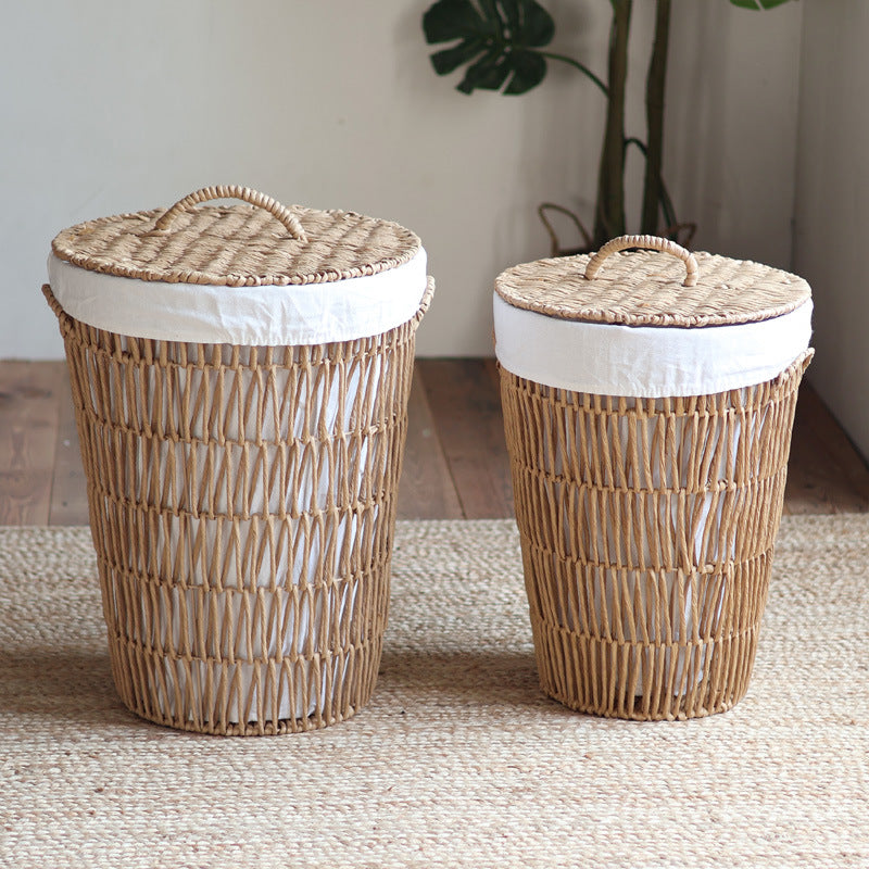 Rustic laundry basket with lid Stornfield