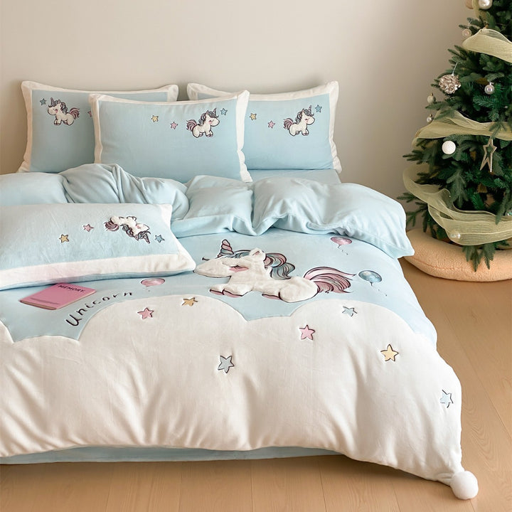 Plush Appliqué Unicorn Bedding Set with Quilted Cloud Motif and Decorative Shams