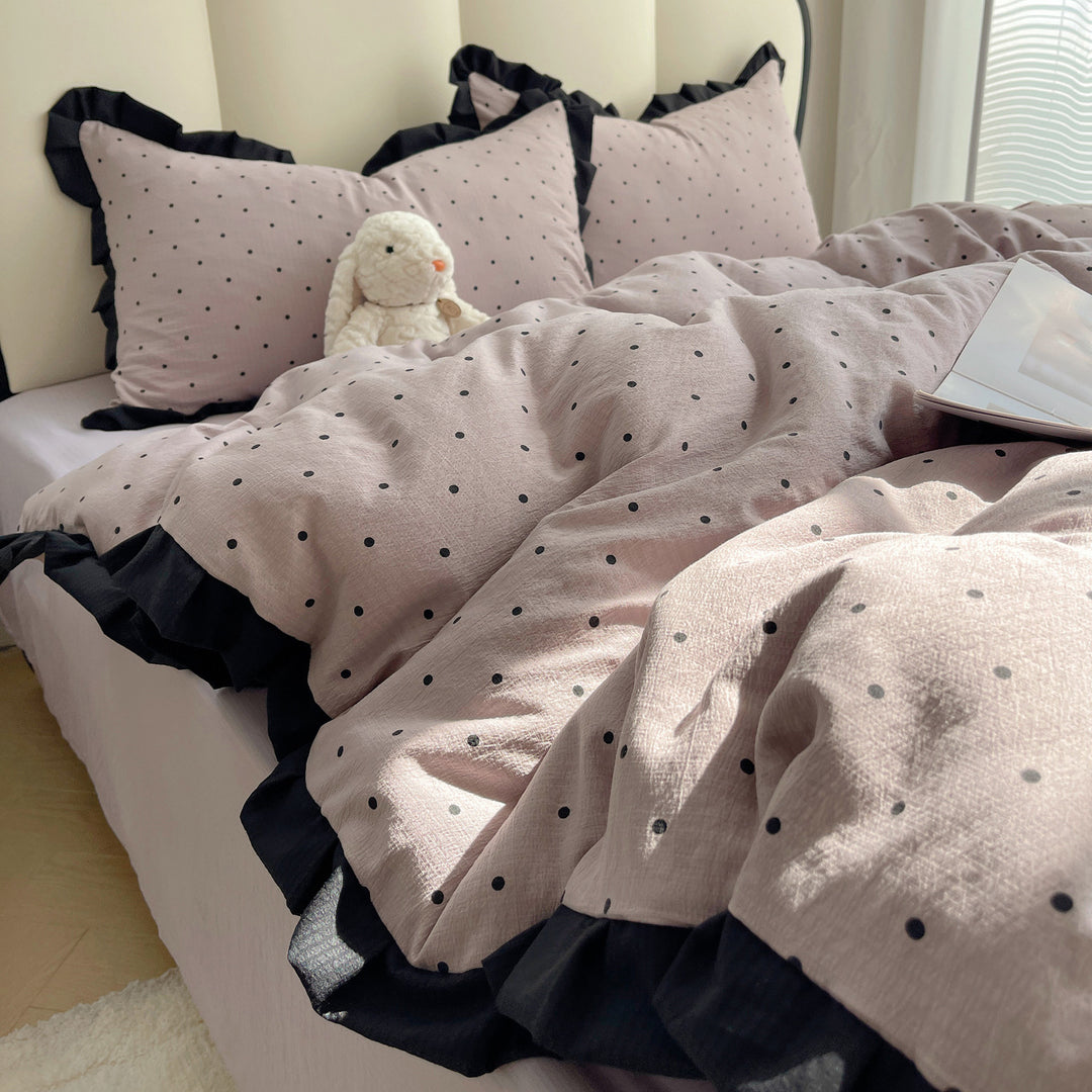 Polka Dot Ruffled Edge Duvet Cover and Pillowcase Set