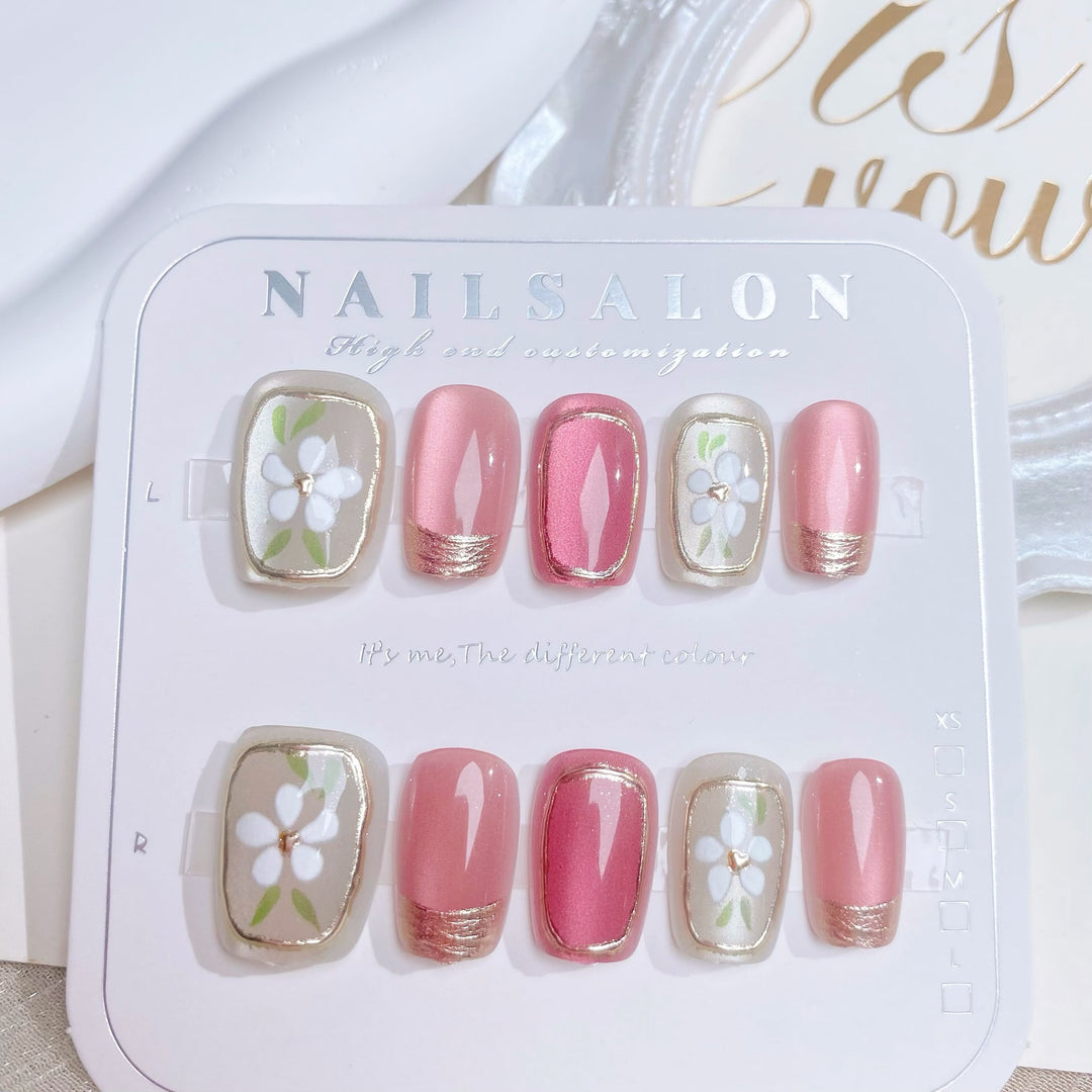 Floral-Decorated Press-On Nail Set