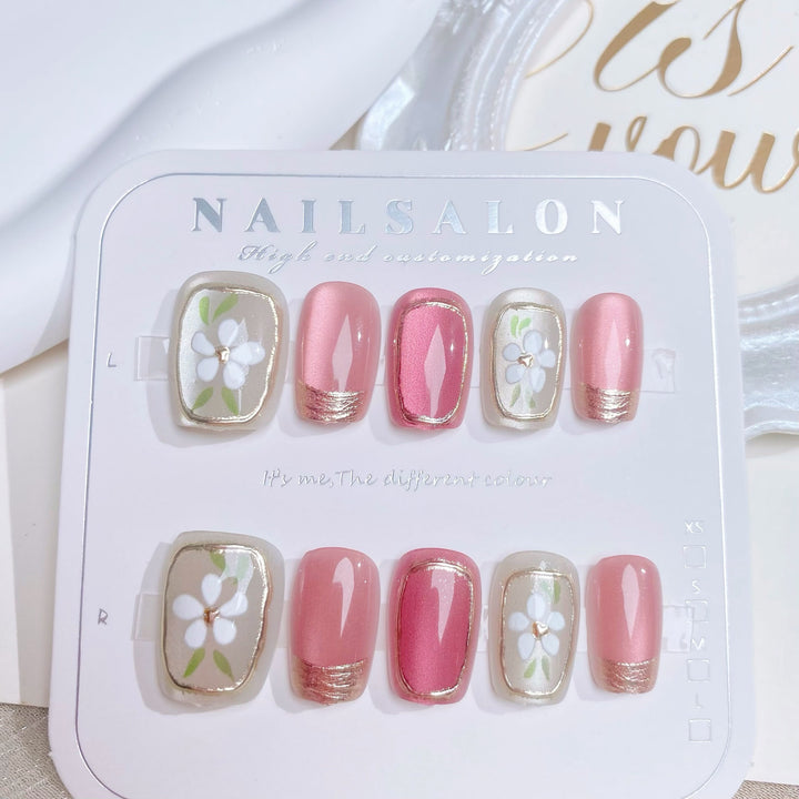 Floral-Decorated Press-On Nail Set