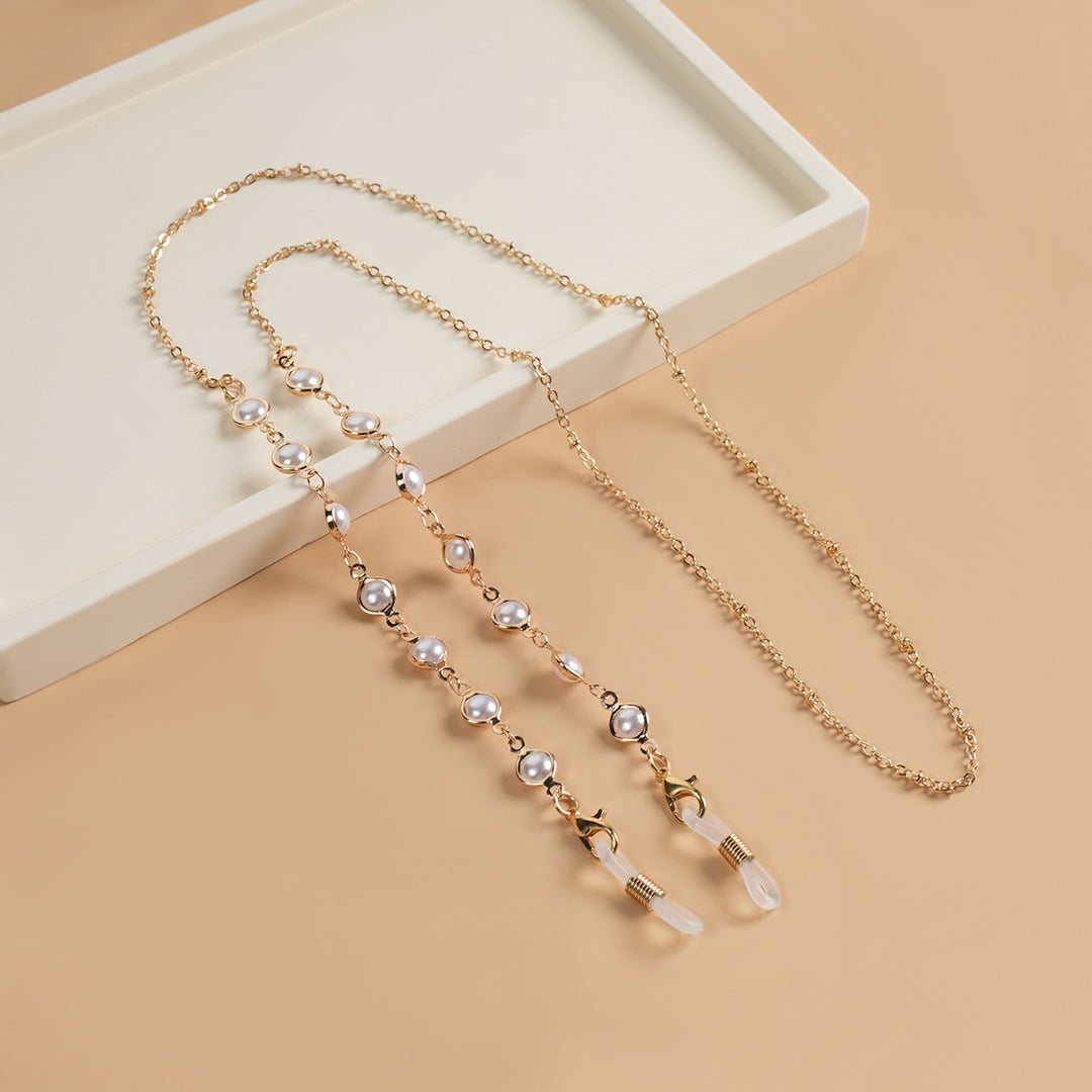 Elegant Pearl-Linked Eyewear Chain Stornfield