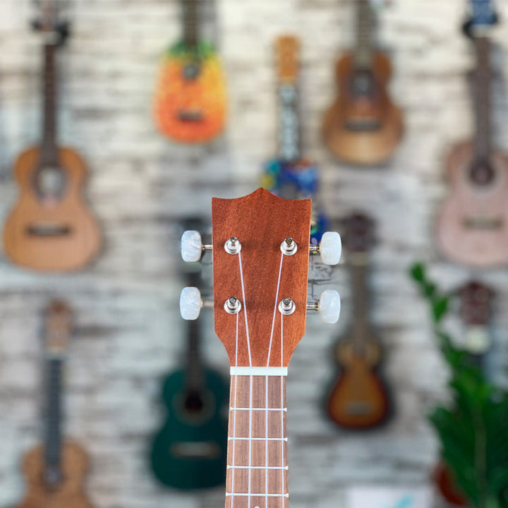 Premium Mahogany Body Ukulele Stornfield