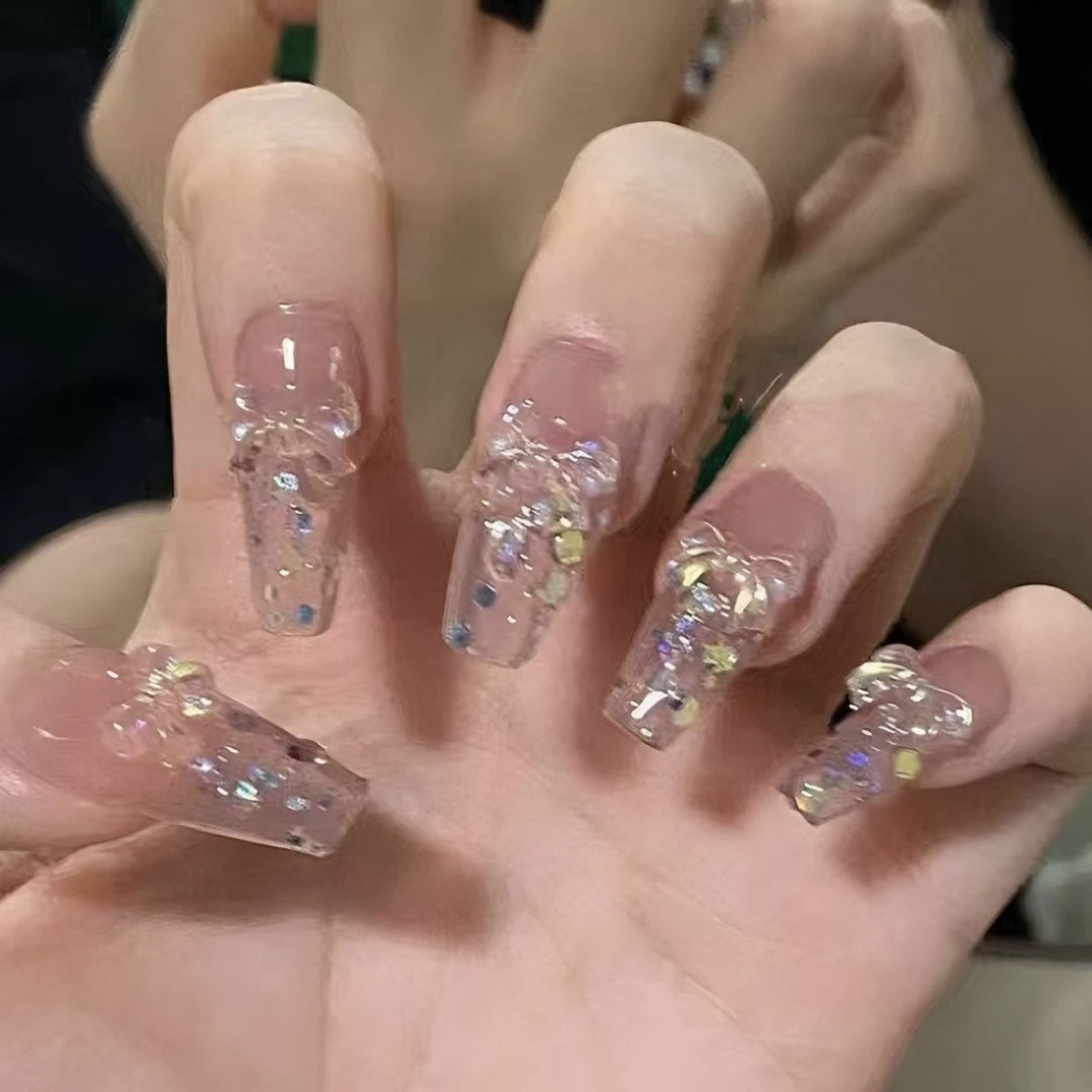 Elegant and Shiny Nail Art Stornfield