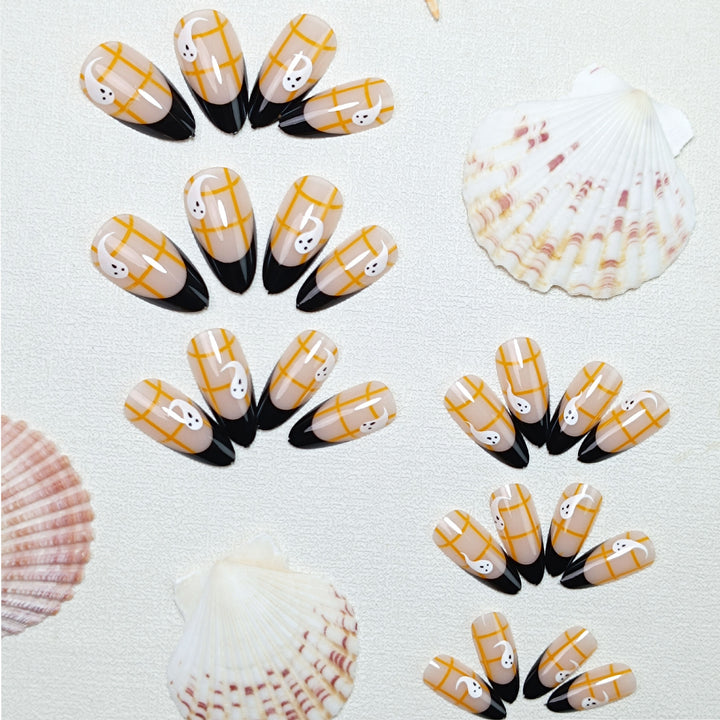 Artistic Halloween-Themed Press-On Nail Set Stornfield