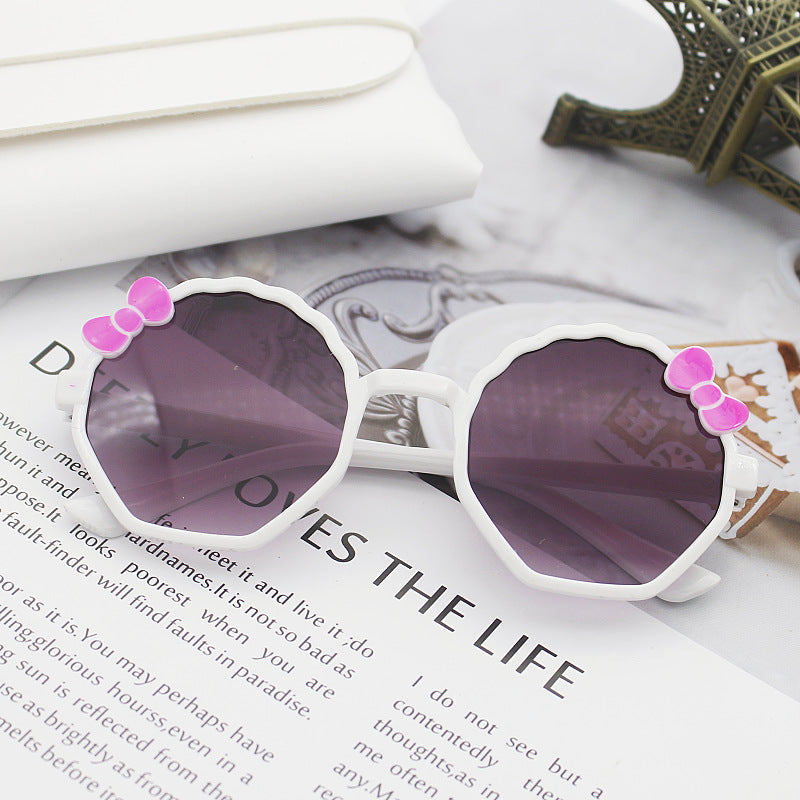 Women's playful sunglasses in creative design Stornfield