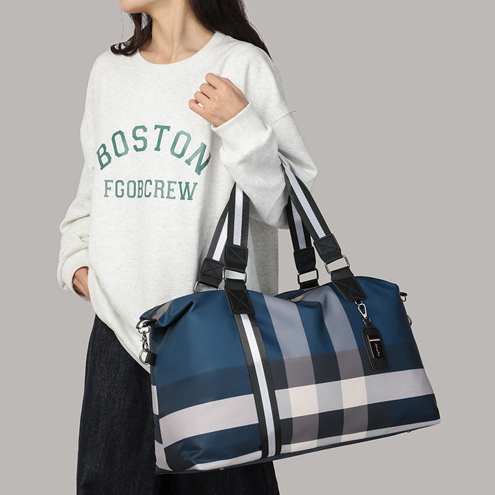 Sporty travel bag with intelligent compartment design Stornfield
