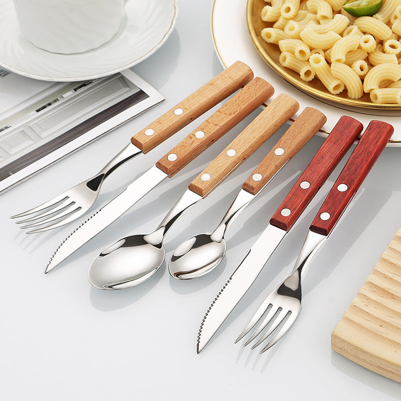 Dessert spoon with ergonomic wooden handle Stornfield
