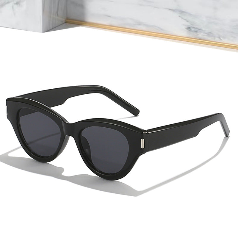 Women's Cat-Eye Sunglasses with High-Quality Plastic Frame Stornfield
