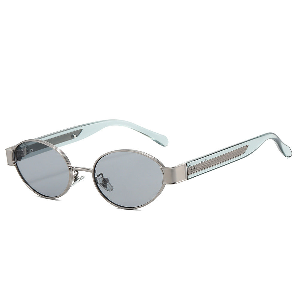 Women's sunglasses in a modern, oval frame with harmonious color play Stornfield
