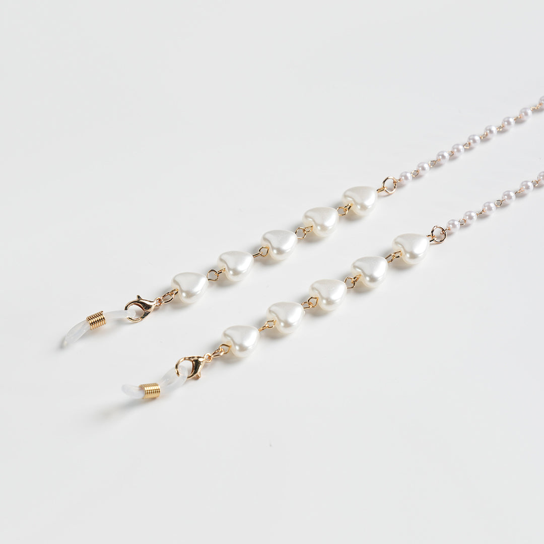 Heart-Shaped Beaded Eyewear Chain Stornfield