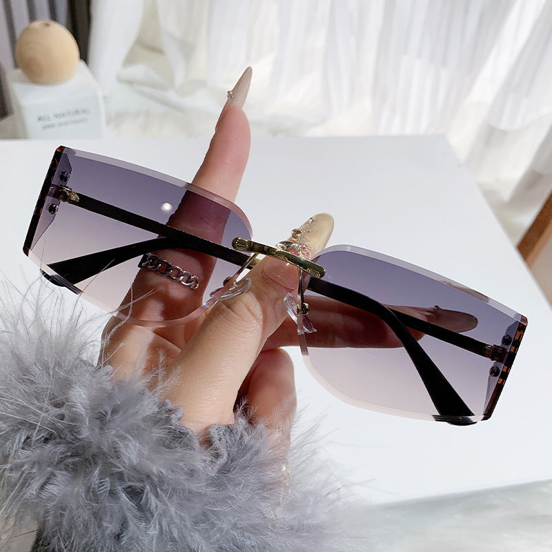 Women elegant sunglasses with high-quality geometric design Stornfield