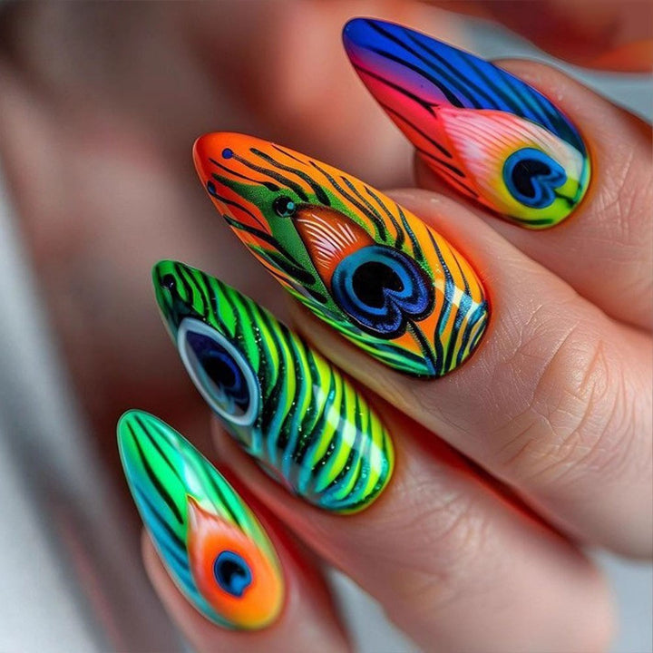 Amazing art nails with peacock feather design Stornfield